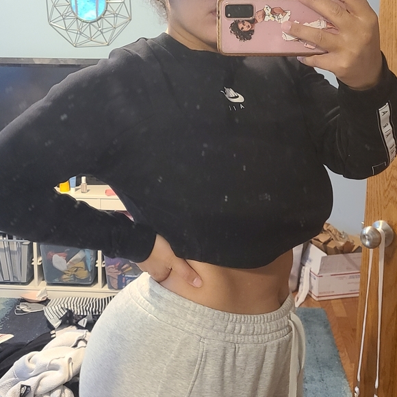 Cropped Nike Airmax Crew Neck - Picture 2 of 3